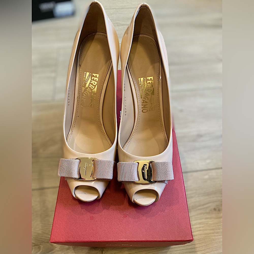 Beige Ferragamo Pumps